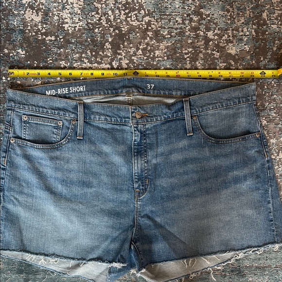 J. Crew Mid-Rise Blue Jean Shorts Classic Cut-Off Style Size 37 - Picture 6 of 8